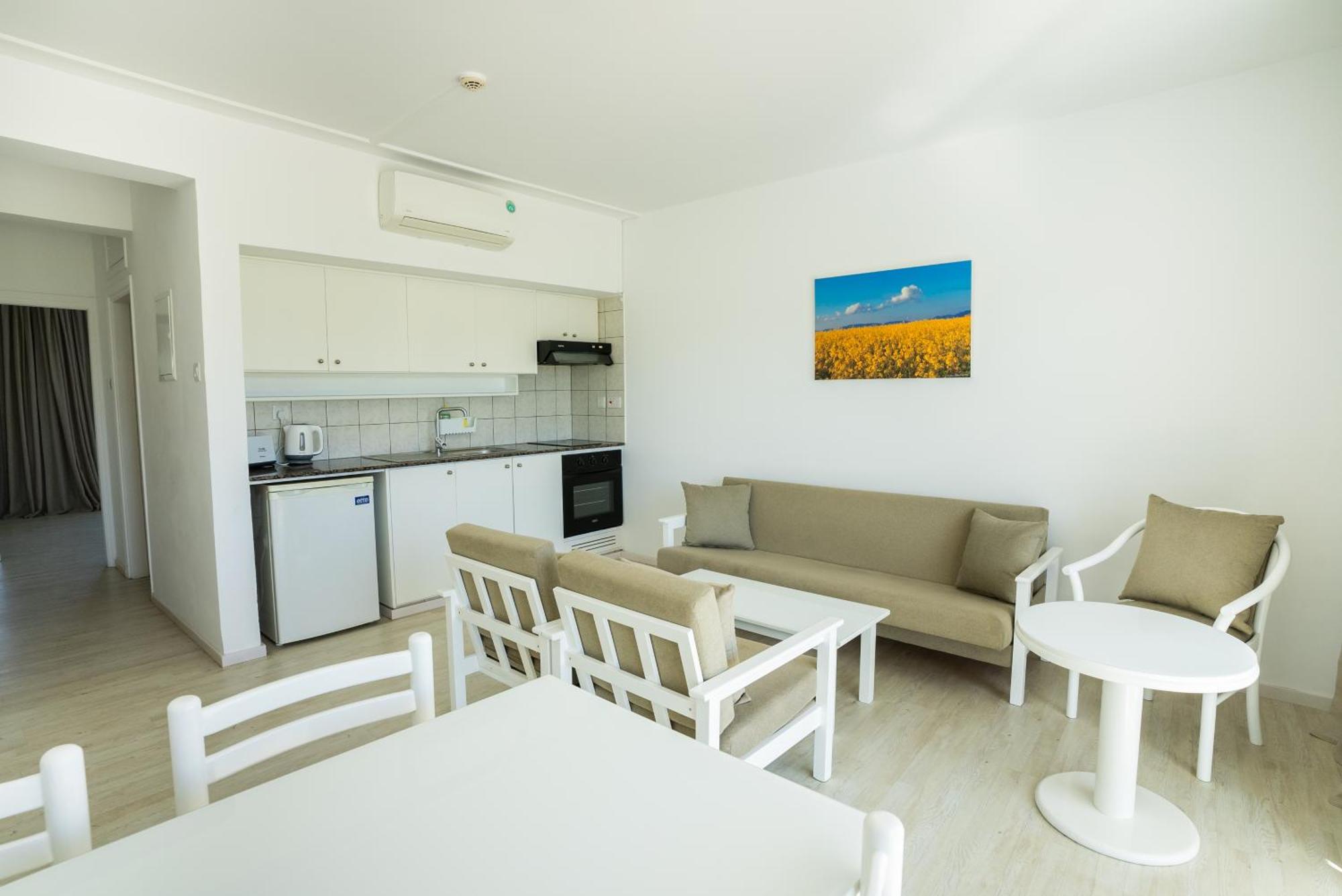 Liquid Hotel Apartments Ajia Napa Zewnętrze zdjęcie