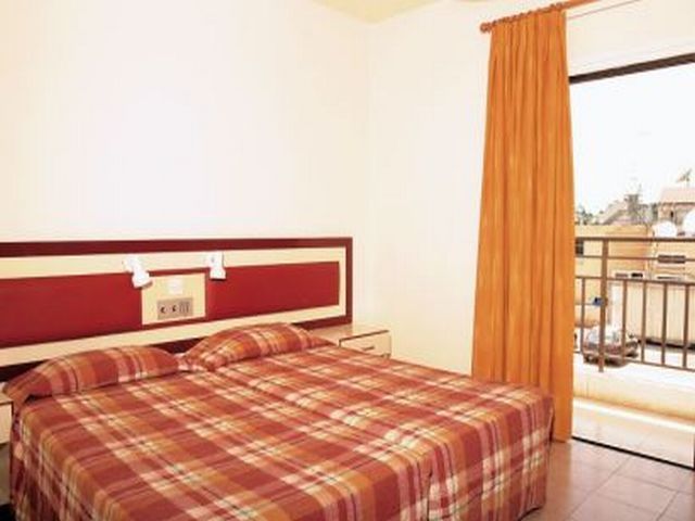 Liquid Hotel Apartments Ajia Napa Zewnętrze zdjęcie